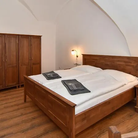 Zamek Guest house Racice-Pistovice