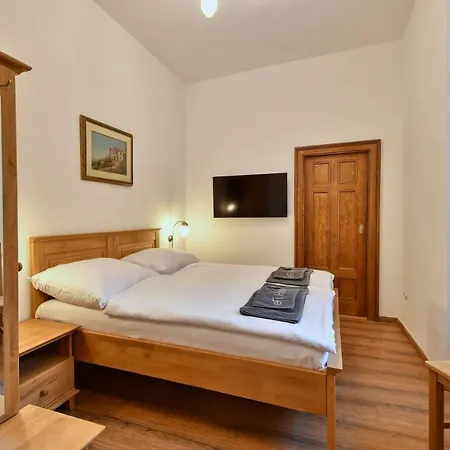 Zamek 3*