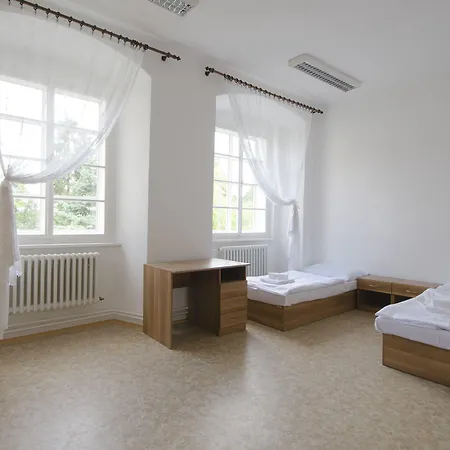 Zamek 3*