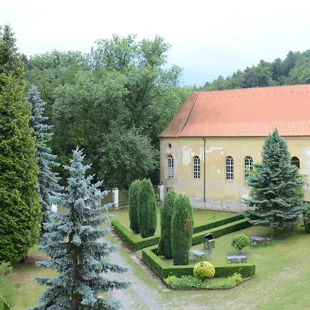 Zamek Guest house 3*