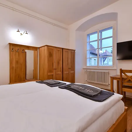 Pensionat Zamek Racice-Pistovice