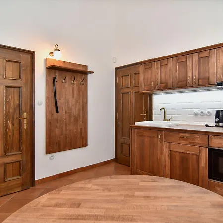 Zamek 3* Racice-Pistovice