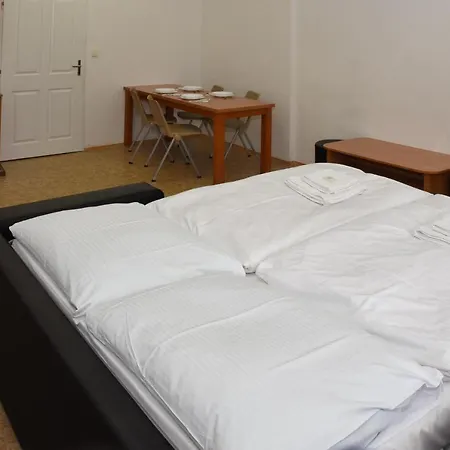 Zámek Račice 3*