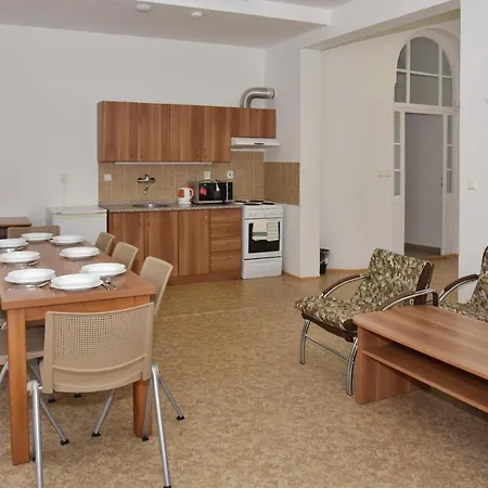 Zamek 3* Racice-Pistovice