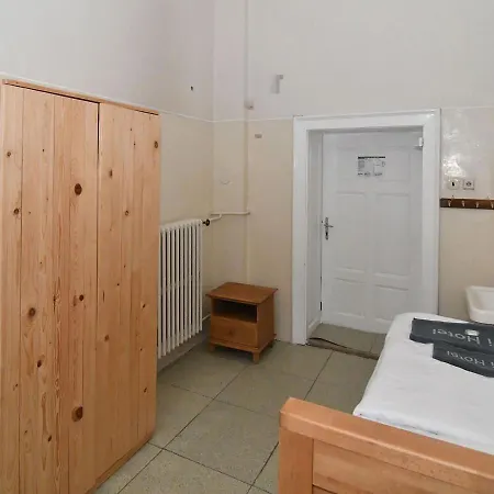 Penzion Zámek Račice 3*